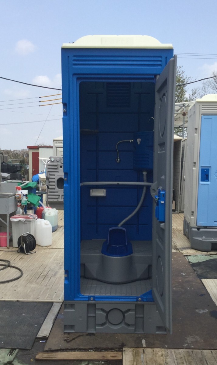 仮設トイレ　新品　アウトレット　和式　本水洗トイレ　水道直結型　全国配送OK