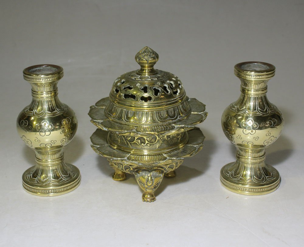 逸品市場■旧家初出し品■京仏具 大谷派深彫火舎香炉・華瓶■東本願寺・親鸞聖人・仏具・仏像・仏教美術