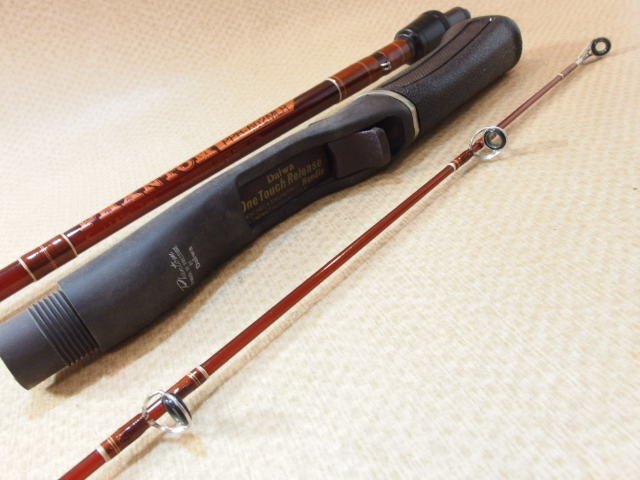  Daiwa Phantom PPB-602MLR DAIWA PHANTOM glass 2 piece bait rod Old (227-1313