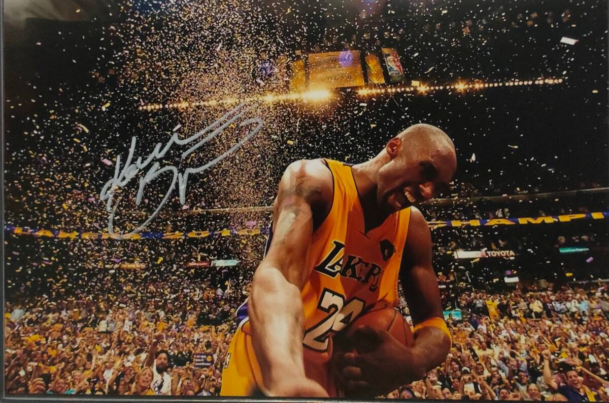 ○コービー・ブライアント 直筆サインフォト/写真 NBA ○コービー・ブライアント 直筆サインフォト/写真 NBA