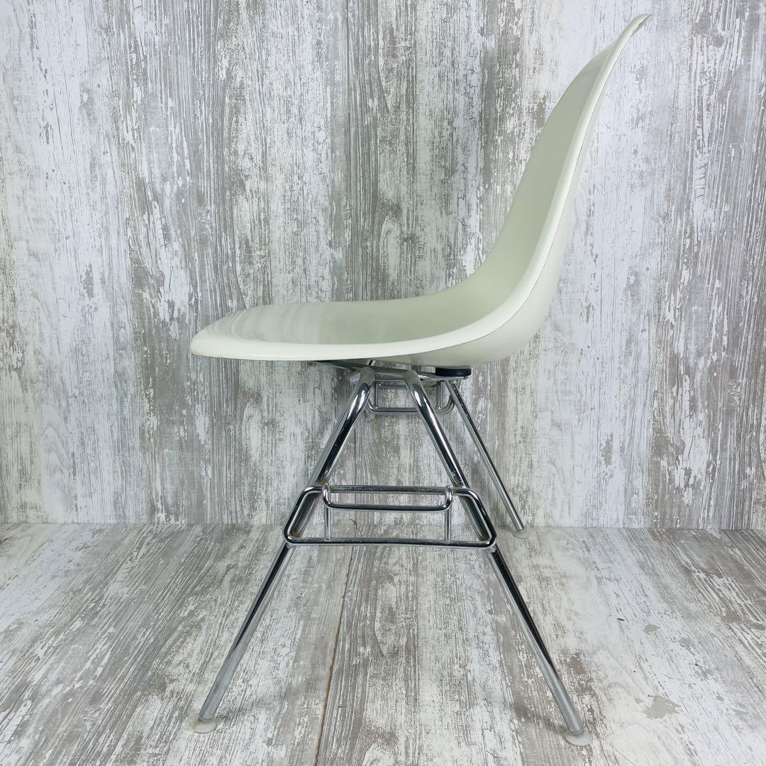 希少品】Herman Miller イームズ スタッキング ダイニングチェア 希少品】Herman Miller イームズ スタッキング ダイニングチェア