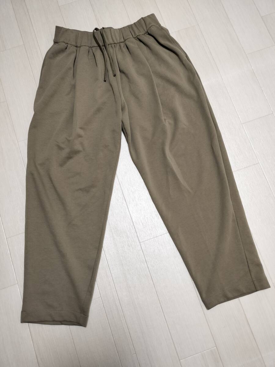 【ほぼ未使用品】＜UNIQLO U / ユニクロ ユー＞★スウェットギャザーパンツ 56 OLIVE★サイズL★