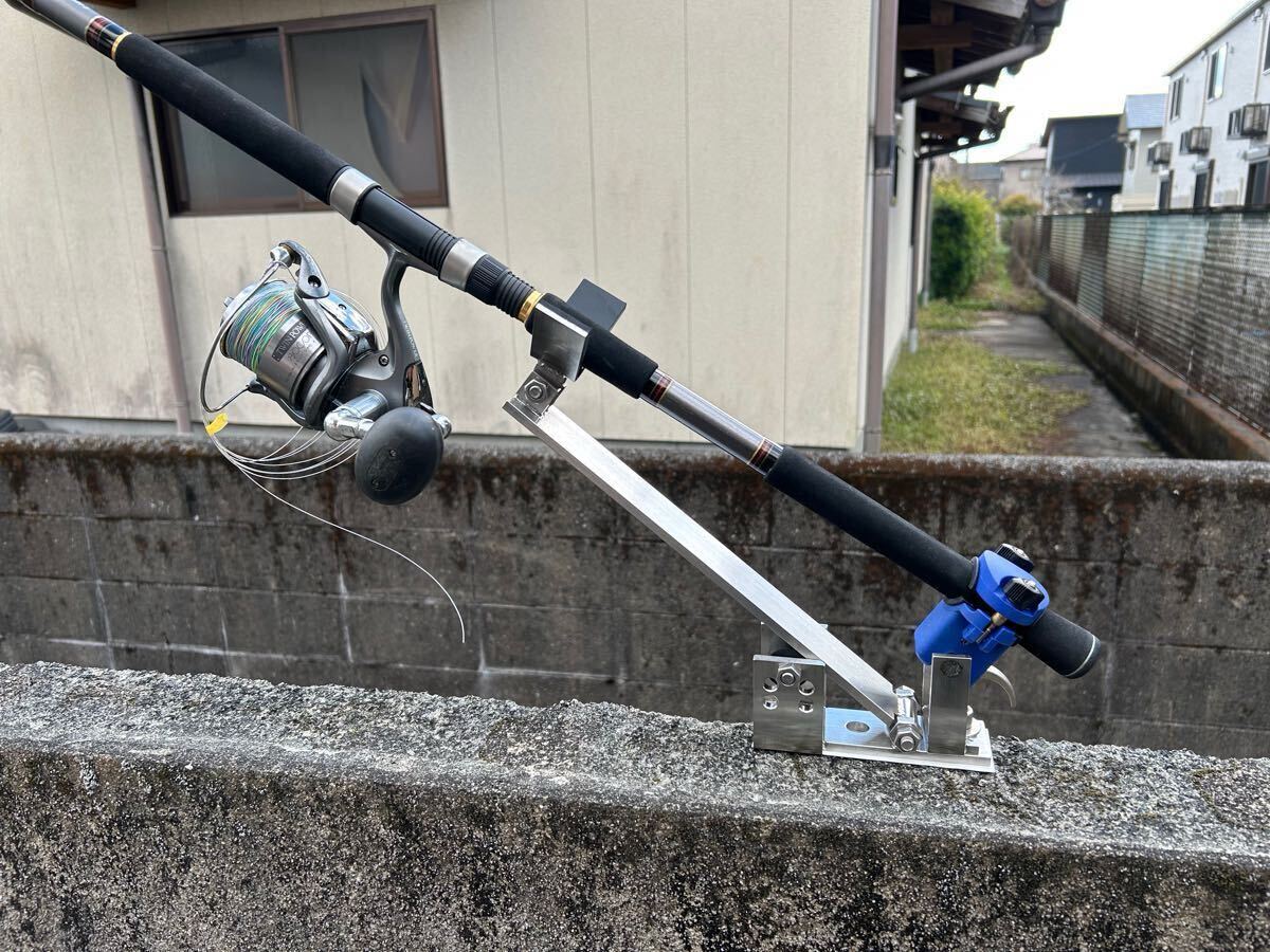 クエ、アラ用の竿受け　スピニング仕様、ロッドクランプ仕様石鯛、口白、ピトン　竿受け　ぶっ込み釣り　波止クエ　泳がせ釣り