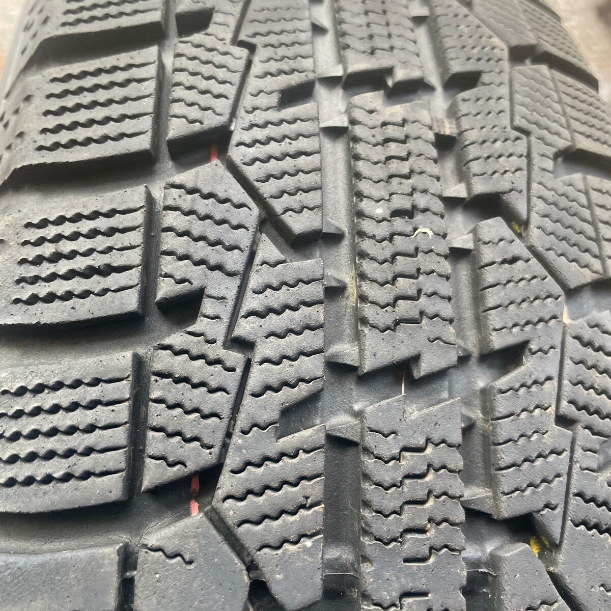 175/65R15 トーヨータイヤ OBSERVE GARIT GIZ 中古スタッドレスタイヤ2本　2020年製　残山あり　ガリット_画像5