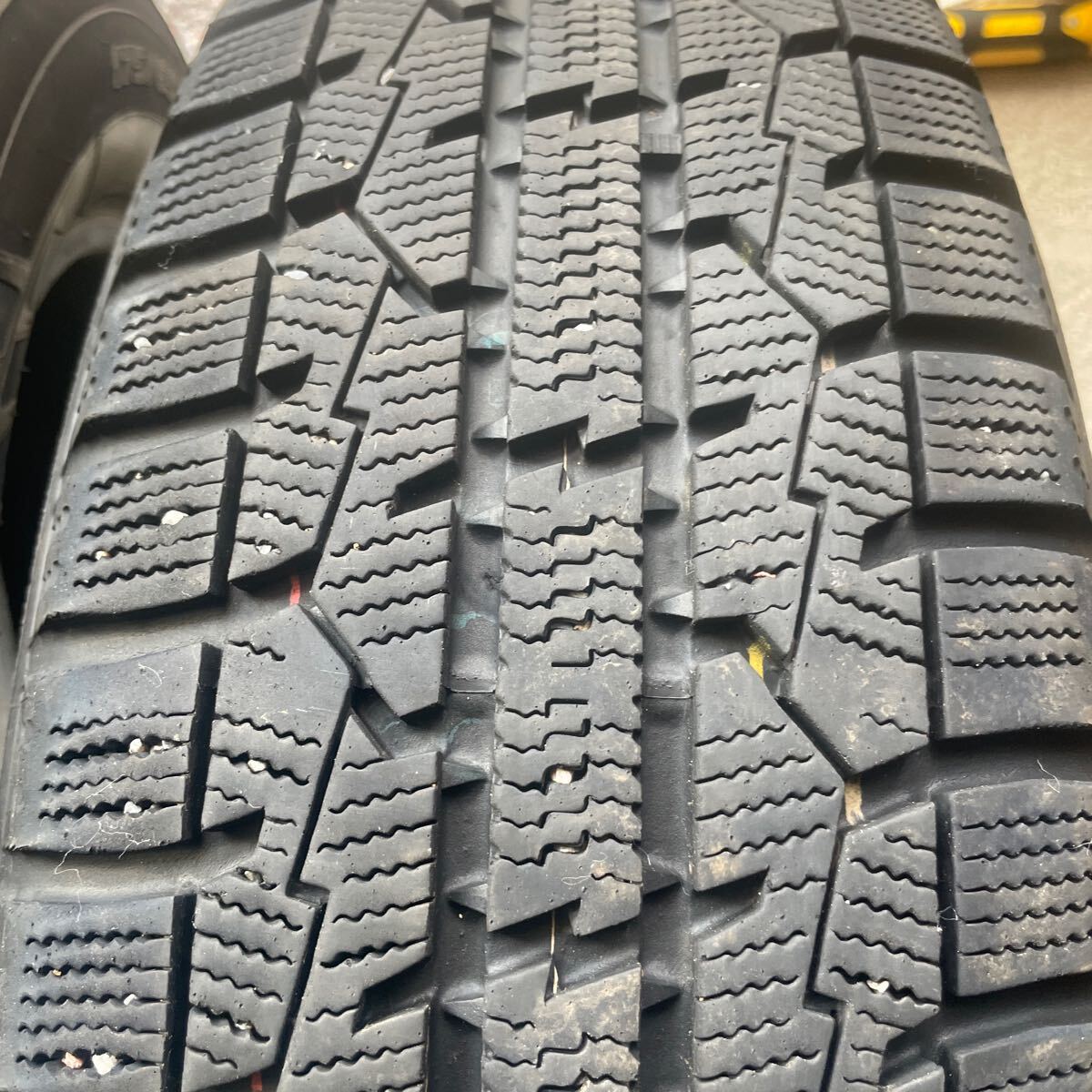 175/65R15 トーヨータイヤ OBSERVE GARIT GIZ 中古スタッドレスタイヤ2本　2020年製　残山あり　ガリット_画像6