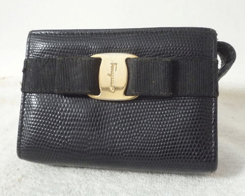  Salvatore * Ferragamo vala кожа черный чёрный Lizard type вдавлено . лента сумка 