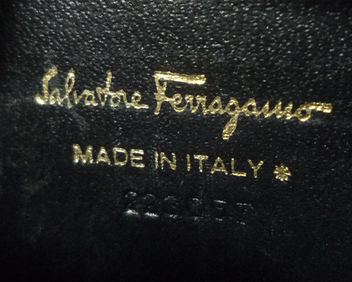  Salvatore * Ferragamo vala кожа черный чёрный Lizard type вдавлено . лента сумка 