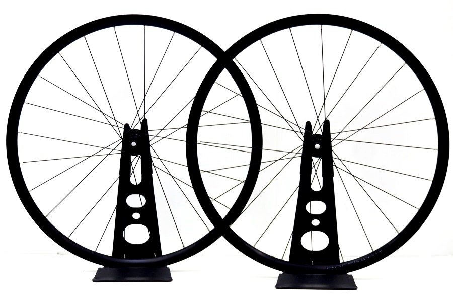 ★★ボントレガー BONTRAGER AFFINITY TLR ホイール前後セット アルミ 700C ディスク クリンチャー/チューブレス シマノフリー