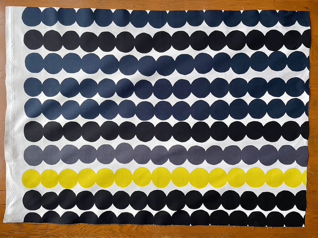 marimekko　ハーフカットクロス／はぎれ　ラシィマット　イエロー　68×50cm　マリメッコ