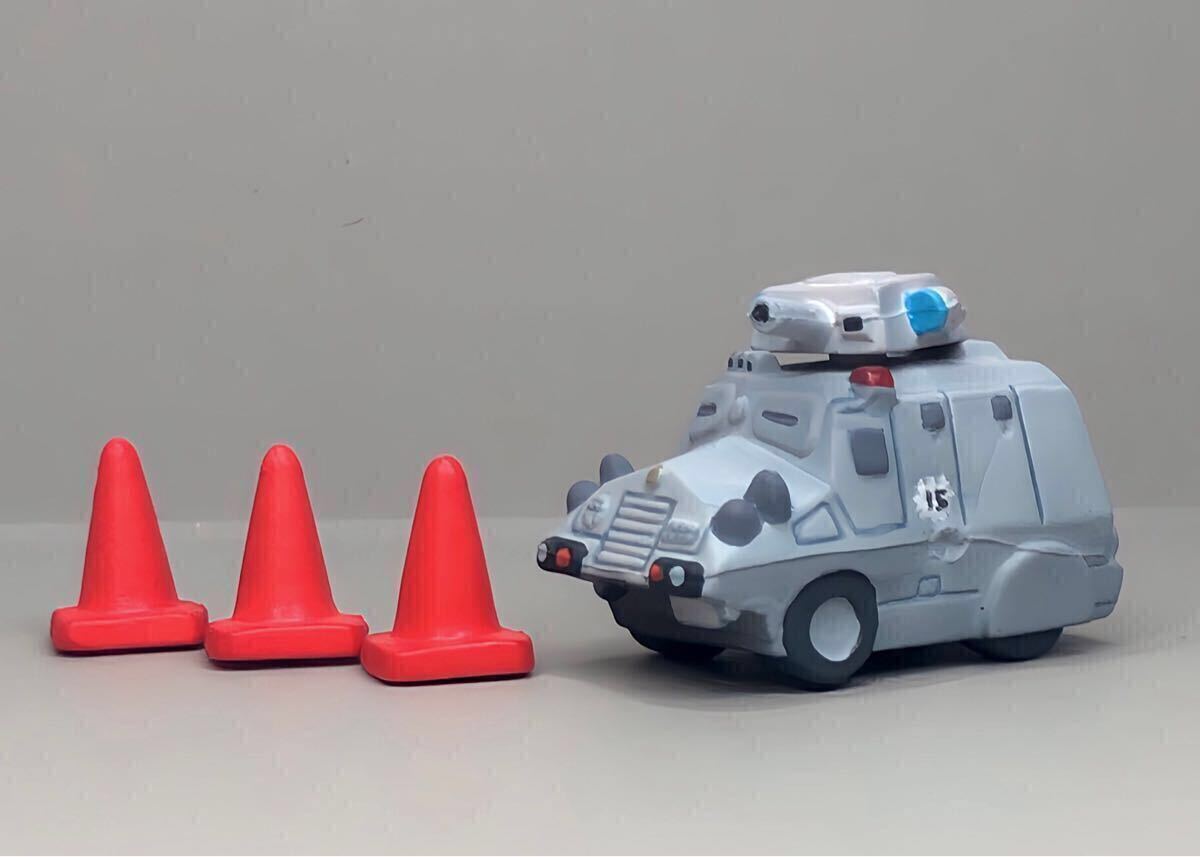 SDパトレイバー ガン消し　リペイント　機動隊警備車　パイロン3個　ミニブック参照