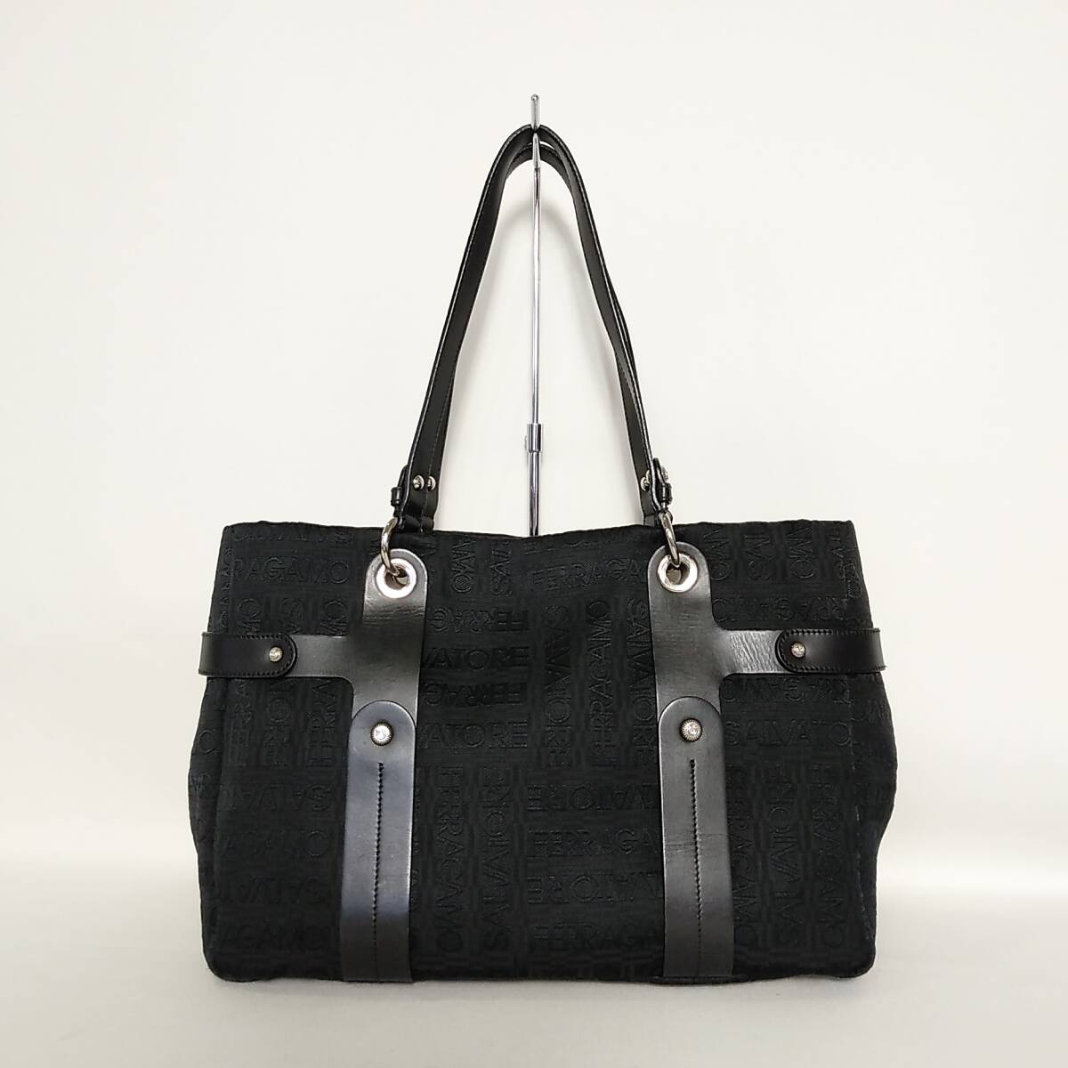 611B365|美品|サルヴァトーレフェラガモ トートバッグ ブラック