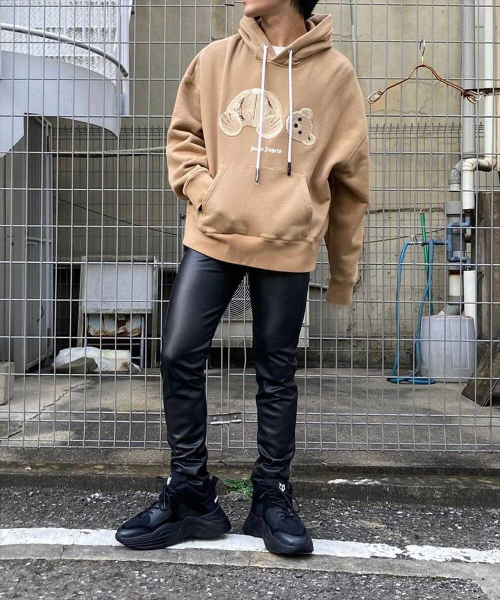 美品 Palm Angels パームエンジェルス BEAR HOODIE キルベアー 美品 Palm Angels パームエンジェルス BEAR HOODIE キルベアー