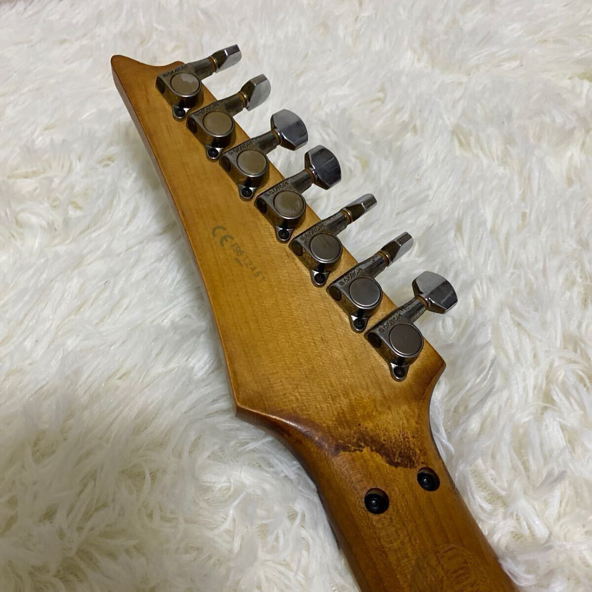 中古】Ibanez universe UV-777P スティーブヴァイモデル 7弦 中古】Ibanez universe UV-777P スティーブヴァイモデル 7弦