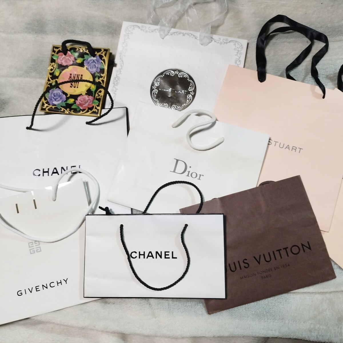 紙袋 ショッパー CHANEL シャネル ショップ袋 ヴィトン LOUIS 紙袋 ショッパー CHANEL シャネル ショップ袋 ヴィトン LOUIS