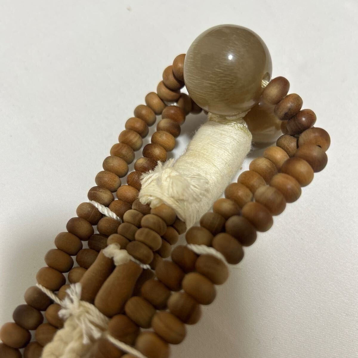 未使用品 日蓮宗【念珠】【白檀】 威儀具 仏具 法具 寺院 袈裟 未使用品 日蓮宗【念珠】【白檀】 威儀具 仏具 法具 寺院 袈裟