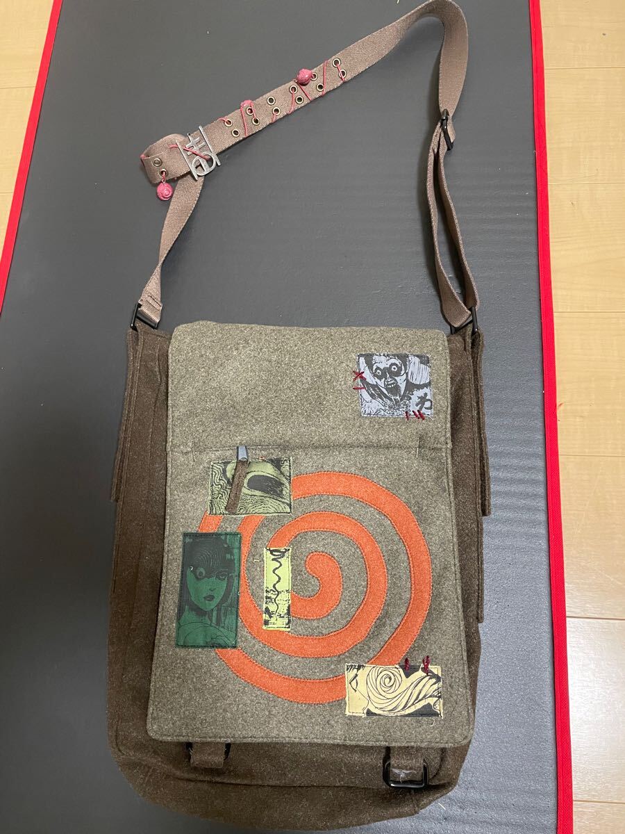 Drop dead clothing JUNJI ITO 「THE LABYRINTH」　ショルダーバッグ
