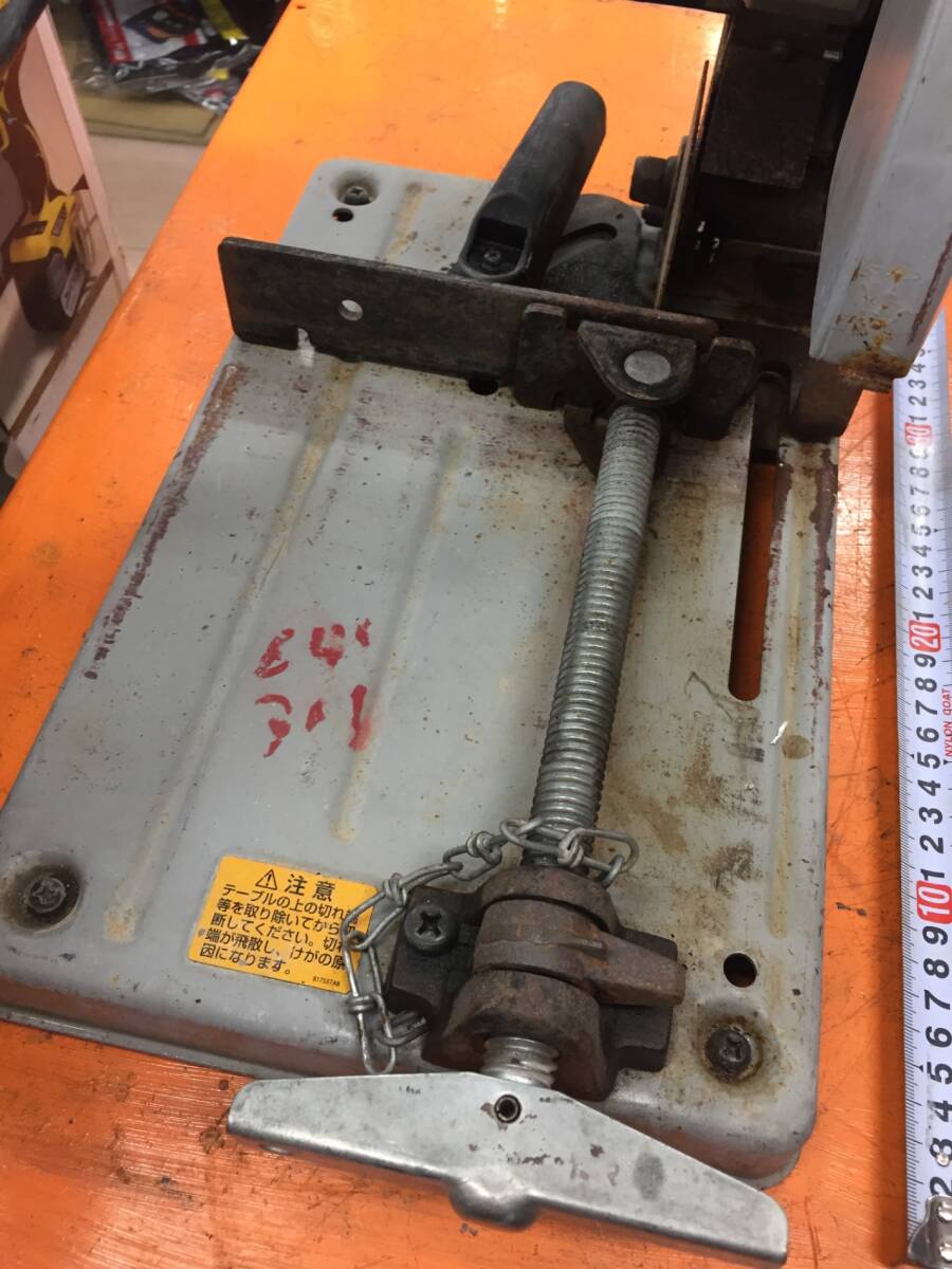 【中古品】makita(マキタ) 190㎜チップソー切断機 100v LC0700F　/ITZIO982BLC0_画像3