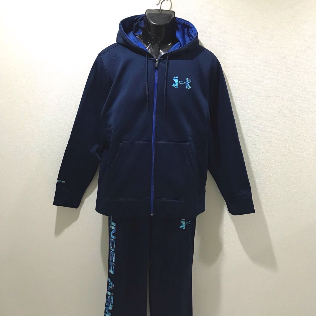 美品☆UNDER ARMOUR/アンダーアーマー☆セットアップジャージ/上下セット☆ストーム☆裏起毛☆スウェットパーカー☆ネイビー/L(ジャージ)|売買されたオークション情報、Yahoo!オークション(旧ヤフオク!) の商品情報をアーカイブ公開 - オークファン(aucfan.com) 美品☆UNDER ARMOUR/アンダーアーマー☆セットアップジャージ/上下セット☆ストーム☆裏起毛☆スウェットパーカー☆ネイビー/L(ジャージ)|売買されたオークション情報、Yahoo!オークション(旧ヤフオク!) の商品情報をアーカイブ公開 - オークファン(aucfan.com)