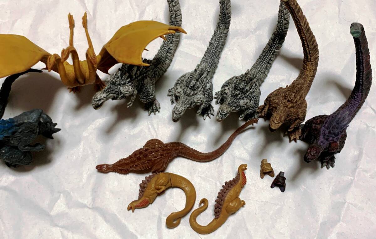 HGシリーズ　シンゴジラ　ミニフィギュア　US・GODZILLAキングモンスターズ+おまけ