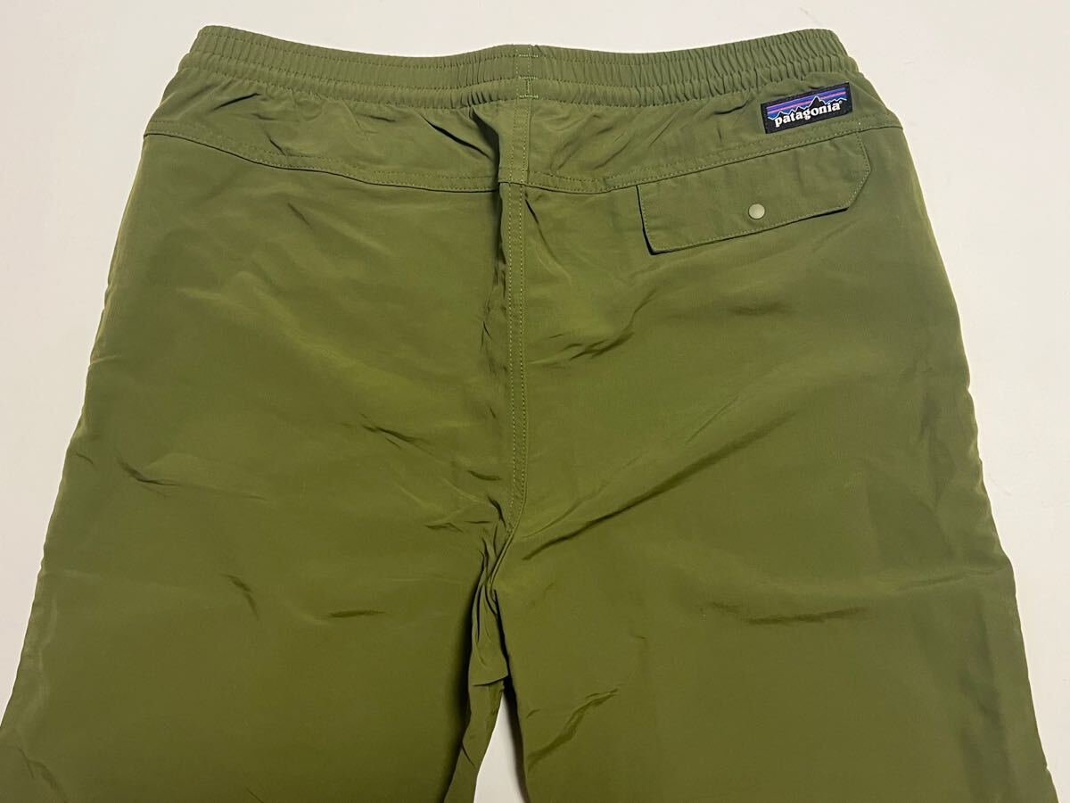 廃盤品 Patagonia パタゴニア バギーズパンツ 55211SP18 カーキ 廃盤品 Patagonia パタゴニア バギーズパンツ 55211SP18 カーキ