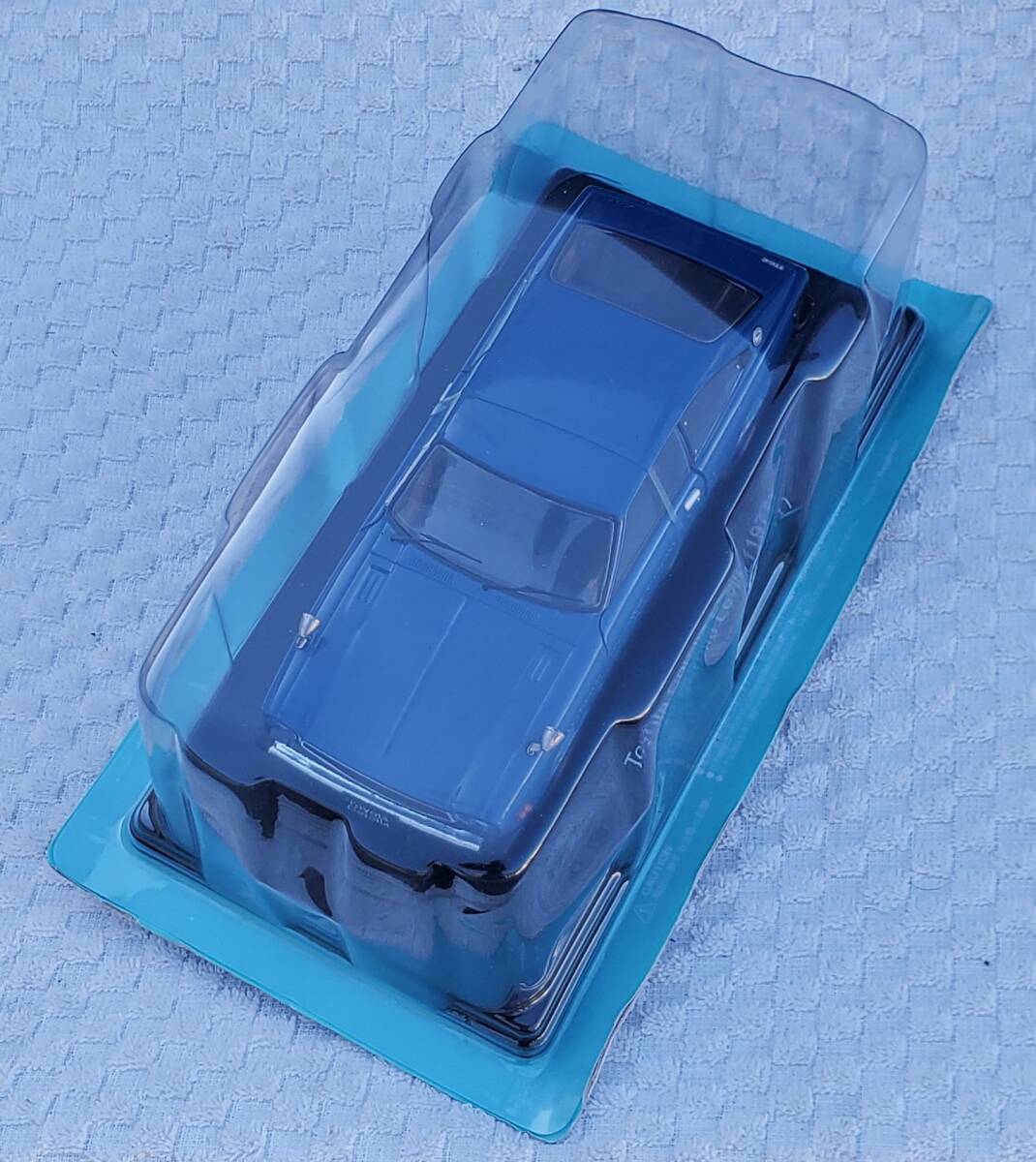 新品 未開封品 現状品 アシェット 1/24 国産名車コレクション トヨタ カローラ レビン 1977年式 ミニカー 車プラモデルサイズ TOYOTA