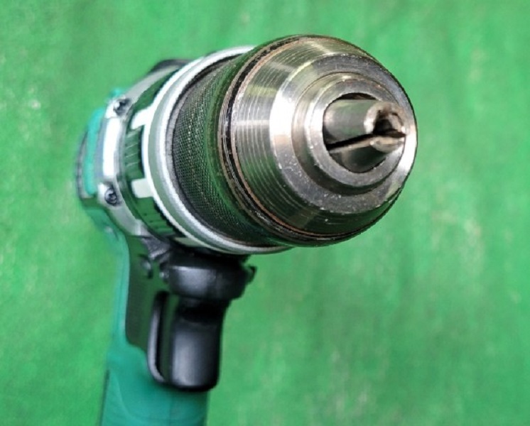 *0 б/у Ryobi заряжающийся . перемещение шуруповерт BPD-1800*