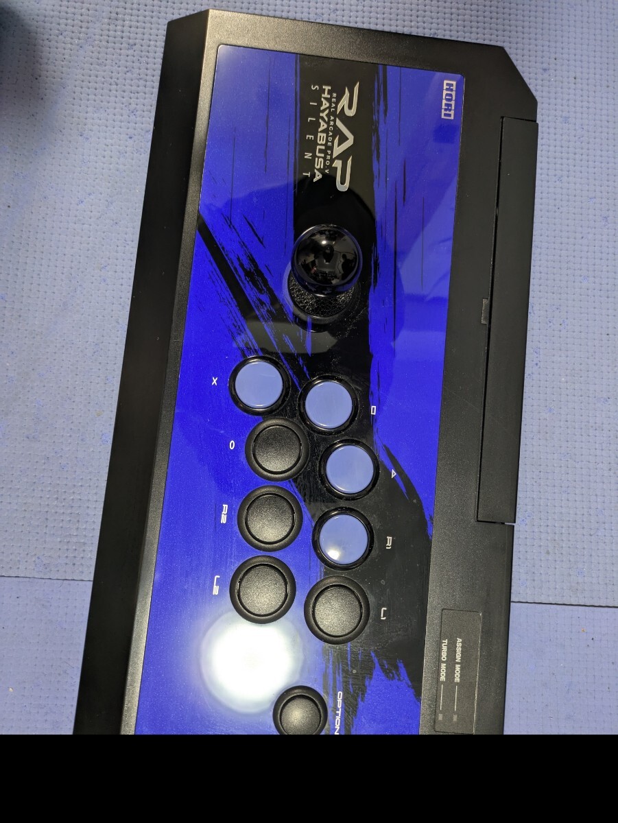 ホリ リアルアーケードプロ V　SILENT HAYABUSA PCにて動作確認済み REALARCADEPRO　色の違うボタンは三和製　送料無料です RAP