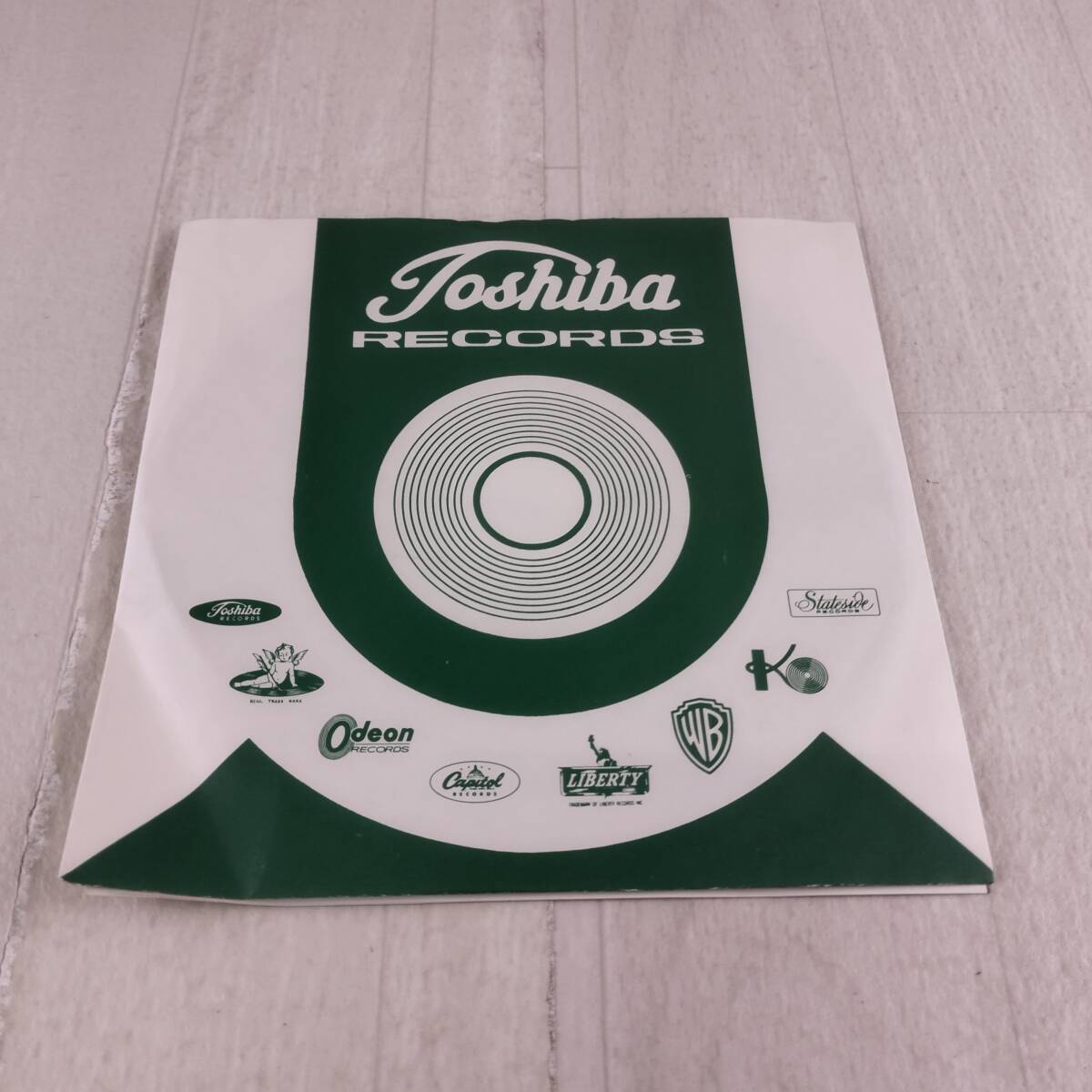 1CC7 EP запись красный запись The * Beatles Hello *g Дубай I am* The worulasOR-1838
