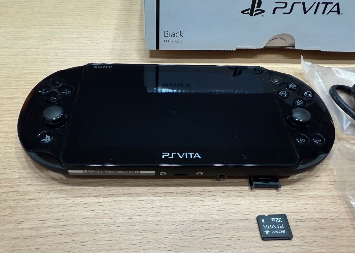 中古美品 SONY PSVITA Black PCH-2000 ZA11 元箱・備品あり 動作 中古美品 SONY PSVITA Black PCH-2000 ZA11 元箱・備品あり 動作