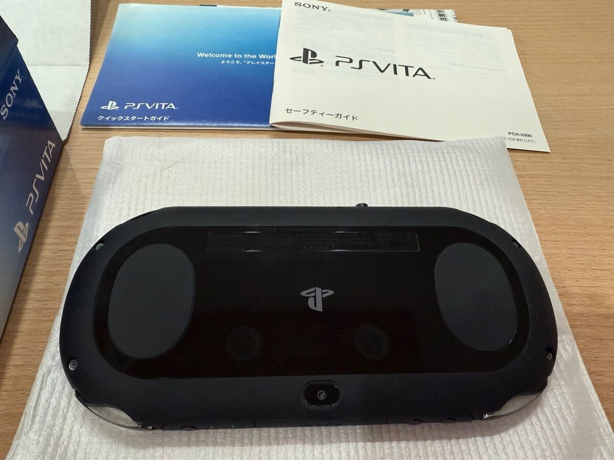 中古美品 SONY PSVITA Black PCH-2000 ZA11 元箱・備品あり 動作 中古美品 SONY PSVITA Black PCH-2000 ZA11 元箱・備品あり 動作