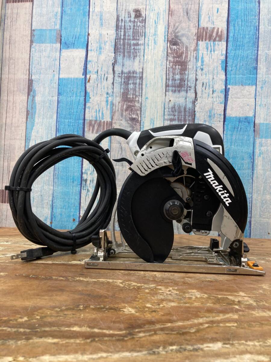 【中古品】★マキタ(makita) 165mm電子マルノコ 5732C 刃は欠品