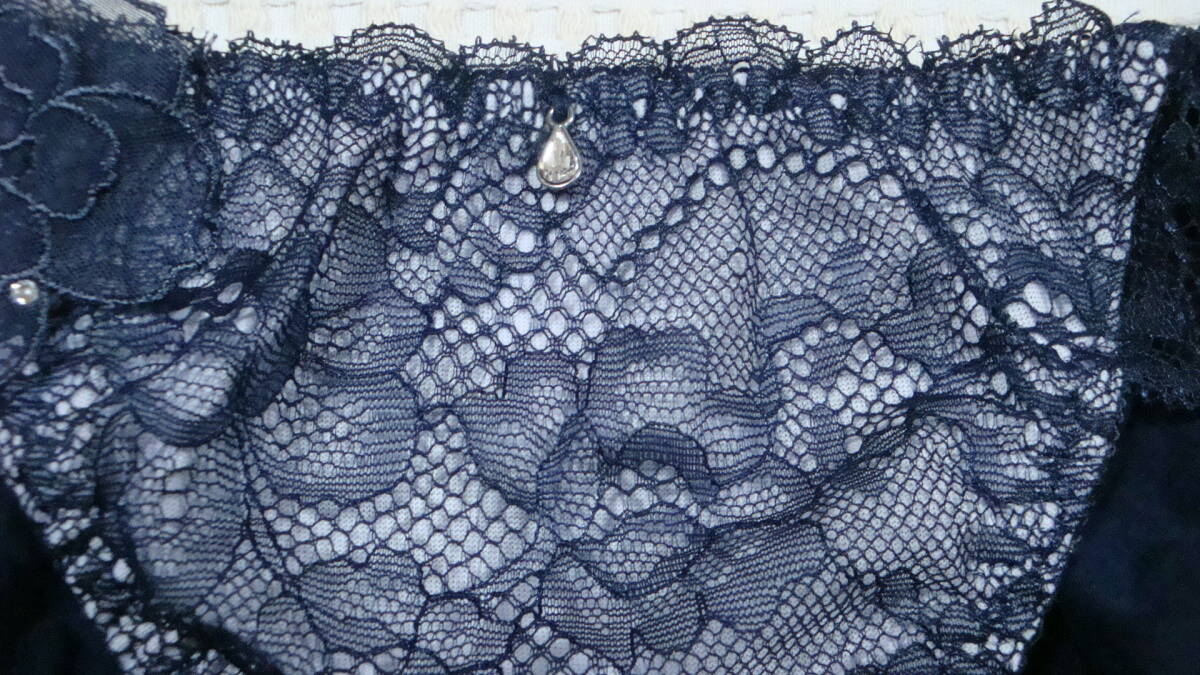 新品.ナルエー.Narue.ショーツ.サイド豪華立体フラワー.ビジュー.ネイビー.M_画像2