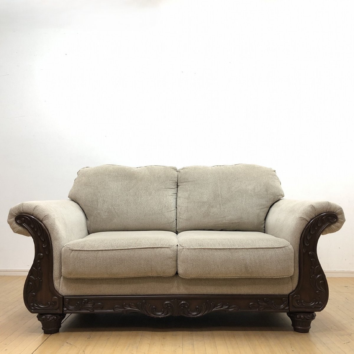 Ashley Furniture HomeStore◇2シーターソファ ベージュ系 Ashley Furniture HomeStore◇2シーターソファ ベージュ系
