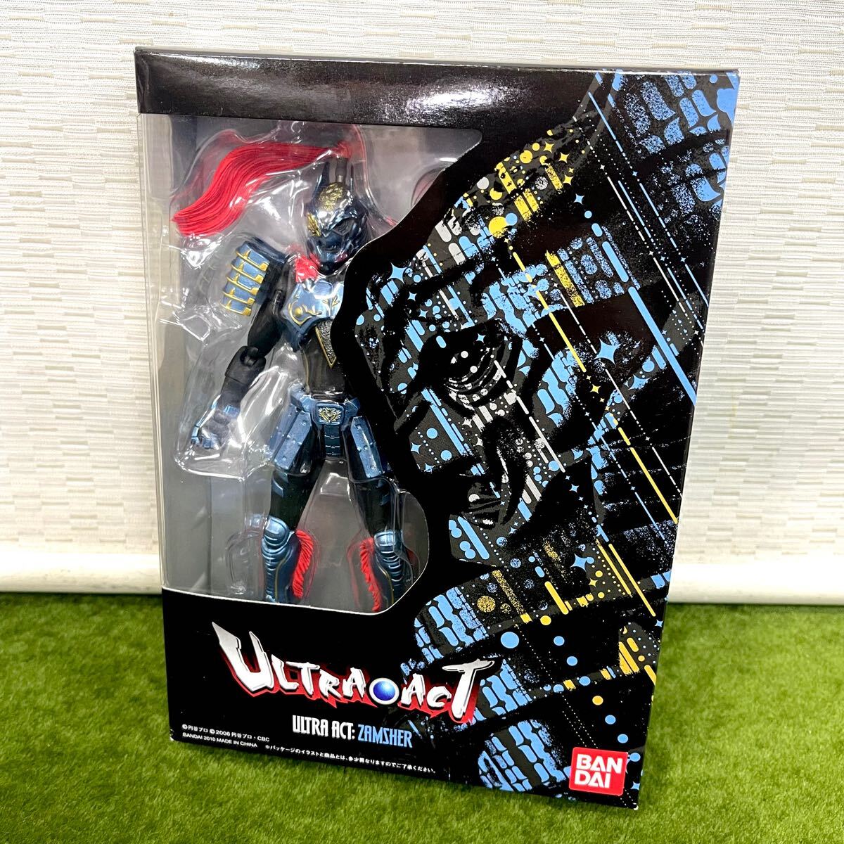 2 ★☆新品未使用品 BANDAI/バンダイ フィギュア ウルトラマン/ウルトラマンコスモス ULTRA ACT ZAMSHER/ザムシャー