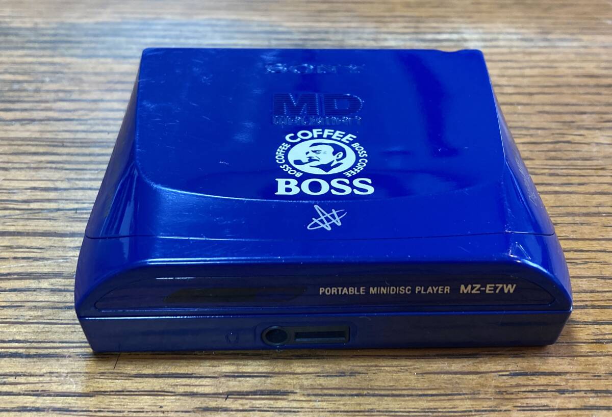 希少】SONY☆MD WALKMAN サントリーBOSS ポータブルプレーヤー 希少】SONY☆MD WALKMAN サントリーBOSS ポータブルプレーヤー