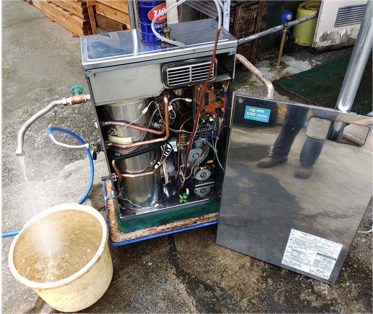 長府 石油給湯機付ふろがま KIBF-324SG 中古品 長府 石油給湯機付ふろがま KIBF-324SG 中古品
