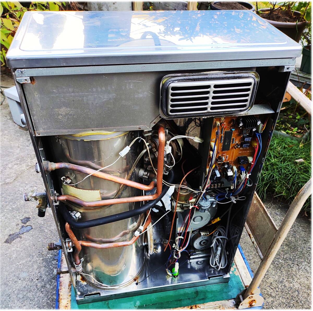 長府 石油給湯機付ふろがま KIBF-324SG 中古品 長府 石油給湯機付ふろがま KIBF-324SG 中古品