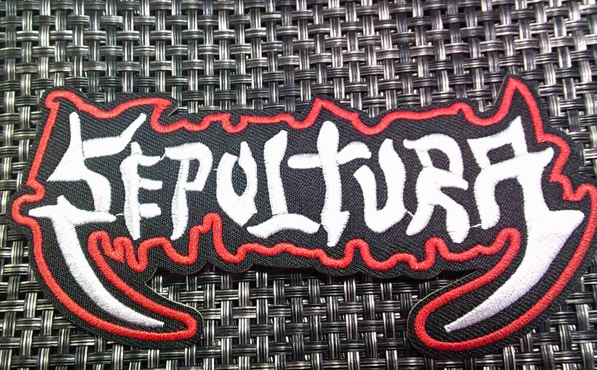黒赤白 牙型セパルトゥラSepulturaブラジル ヘヴィメタル 黒赤白 牙型セパルトゥラSepulturaブラジル ヘヴィメタル