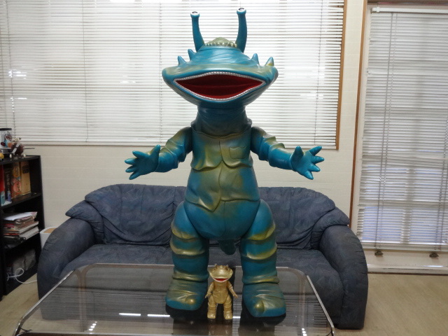 ウルトラQ M1号 特大 店頭用 ソフビ カネゴン 約120cm 美品 ウルトラQ M1号 特大 店頭用 ソフビ カネゴン 約120cm 美品