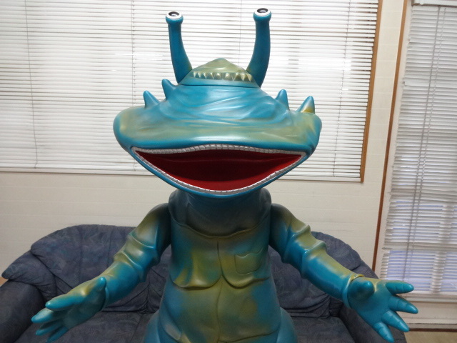 ウルトラQ M1号 特大 店頭用 ソフビ カネゴン 約120cm 美品 ウルトラQ M1号 特大 店頭用 ソフビ カネゴン 約120cm 美品