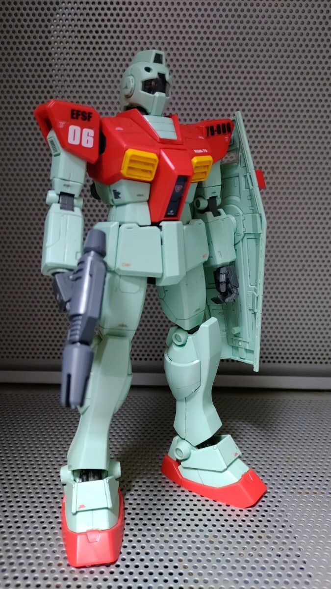 バンダイ マスターグレード RGM-79 ジム 中古完成品 MG バンダイ マスターグレード RGM-79 ジム 中古完成品 MG