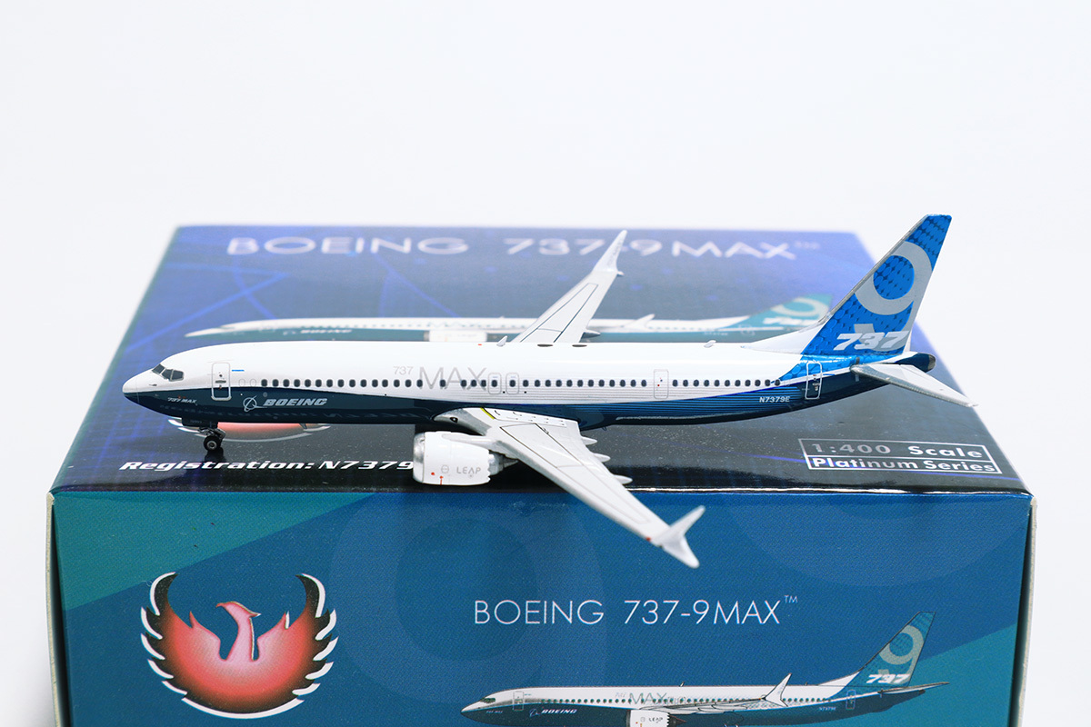 Phoenix 1/400 ボーイング社 Boeing 737-9 MAX N7379E
