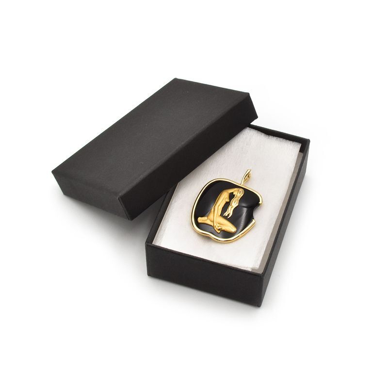 カレライカレラ アダム＆イヴ オニキスペンダントトップ K18YG リンゴモチーフ リバーシブル イエローゴールド 中古 送料無料_画像5