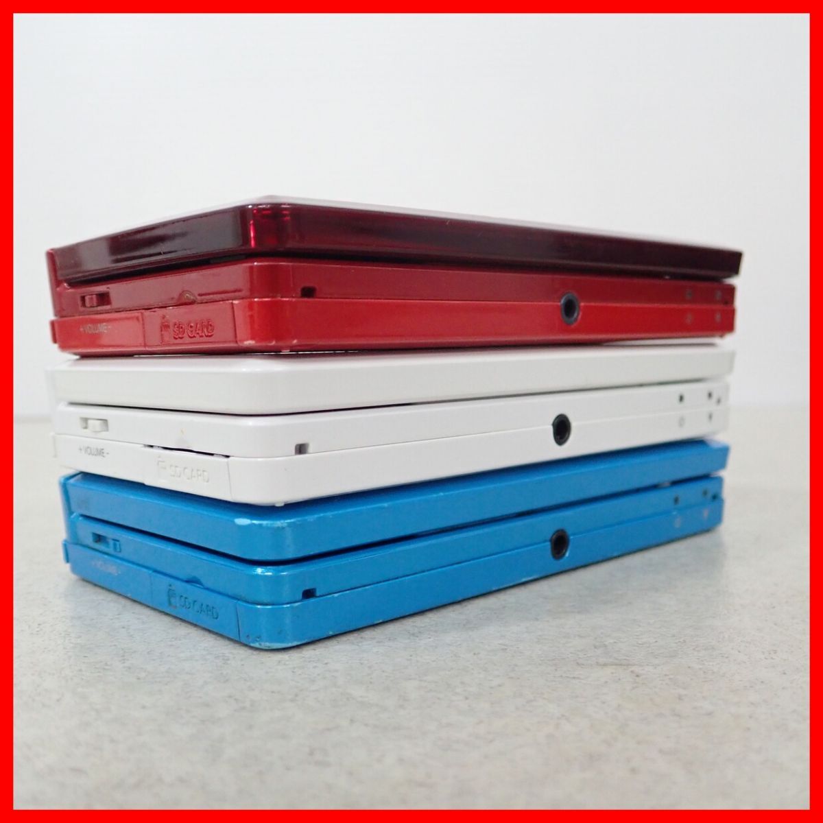 動作品 ニンテンドー3DS 本体 CTR-001 フレアレッド/ライト 動作品 ニンテンドー3DS 本体 CTR-001 フレアレッド/ライト
