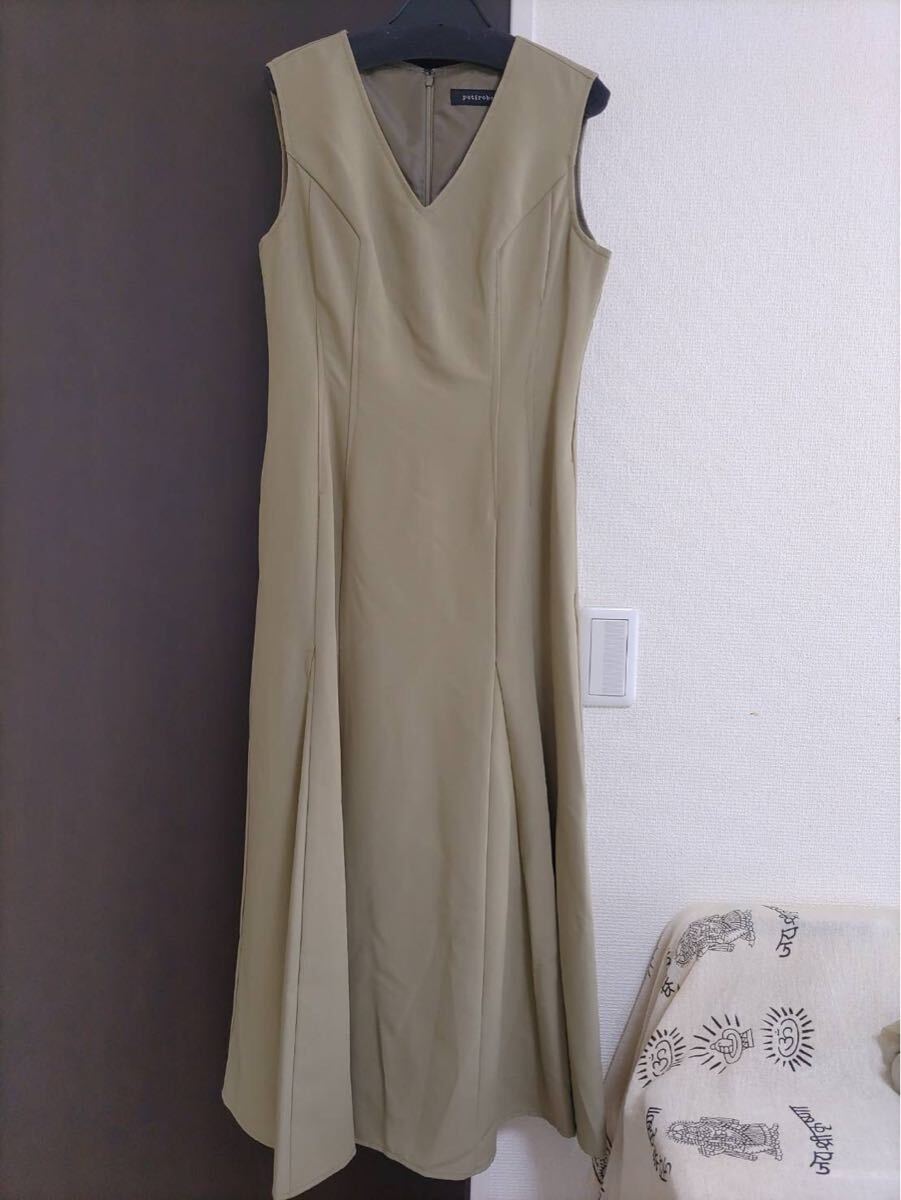 【80％オフ】Petirobe☆ワンピース☆定価28000円☆オリーブ☆新品未使用☆M☆ラシュッド☆LASUD☆ヤマダヤ☆