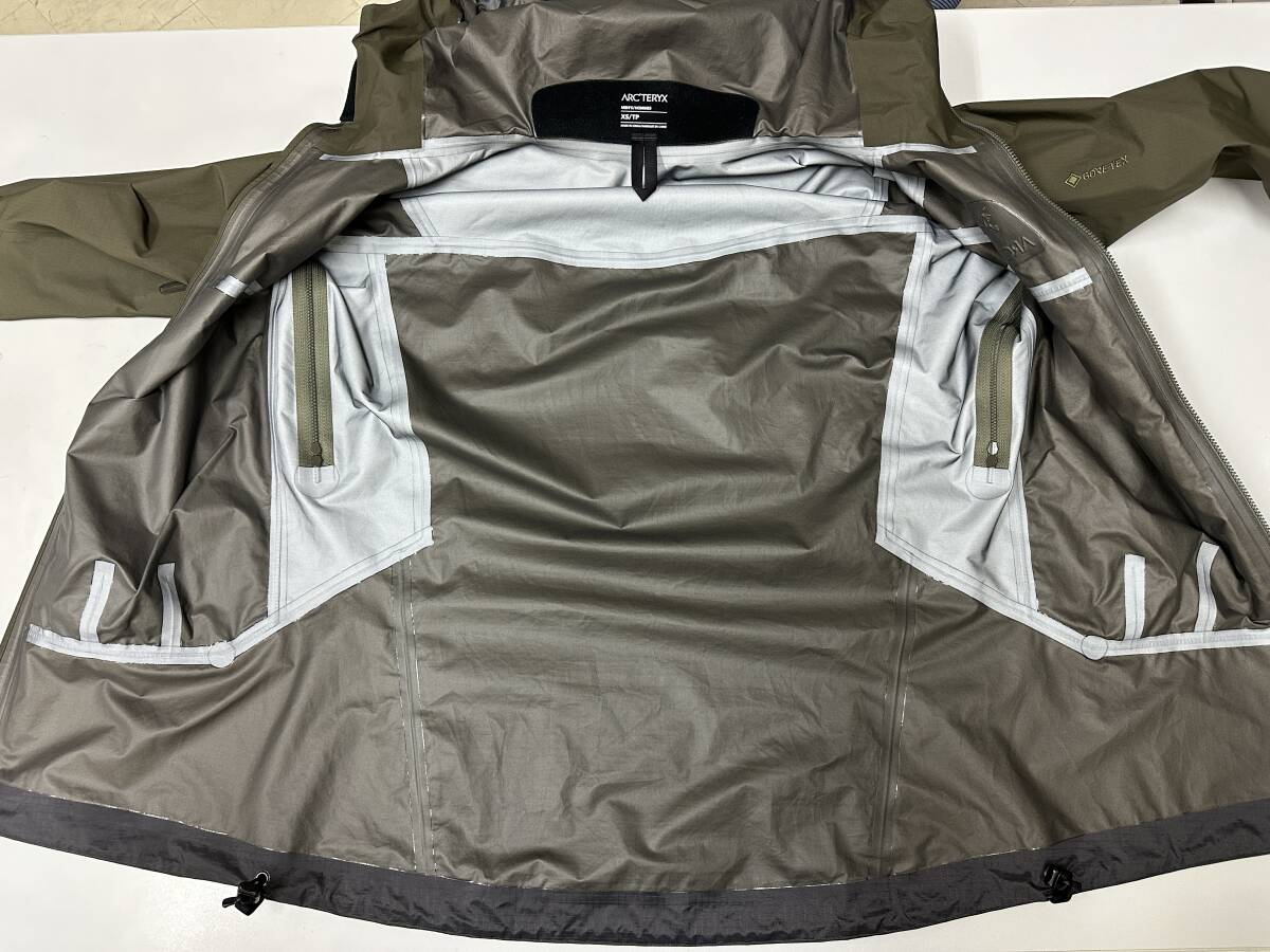 ARC'TERYX / アークテリクス Beta SL Hybrid Jacket Men's / 色 ARC'TERYX / アークテリクス Beta SL Hybrid Jacket Men's / 色