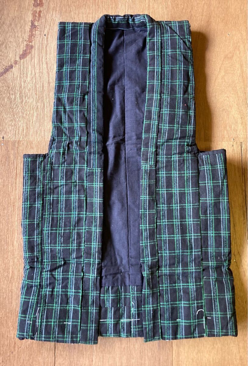 【兎】チェック　木綿のデンチ　未着用　昭和レトロ　綿入れ　古布　格子柄