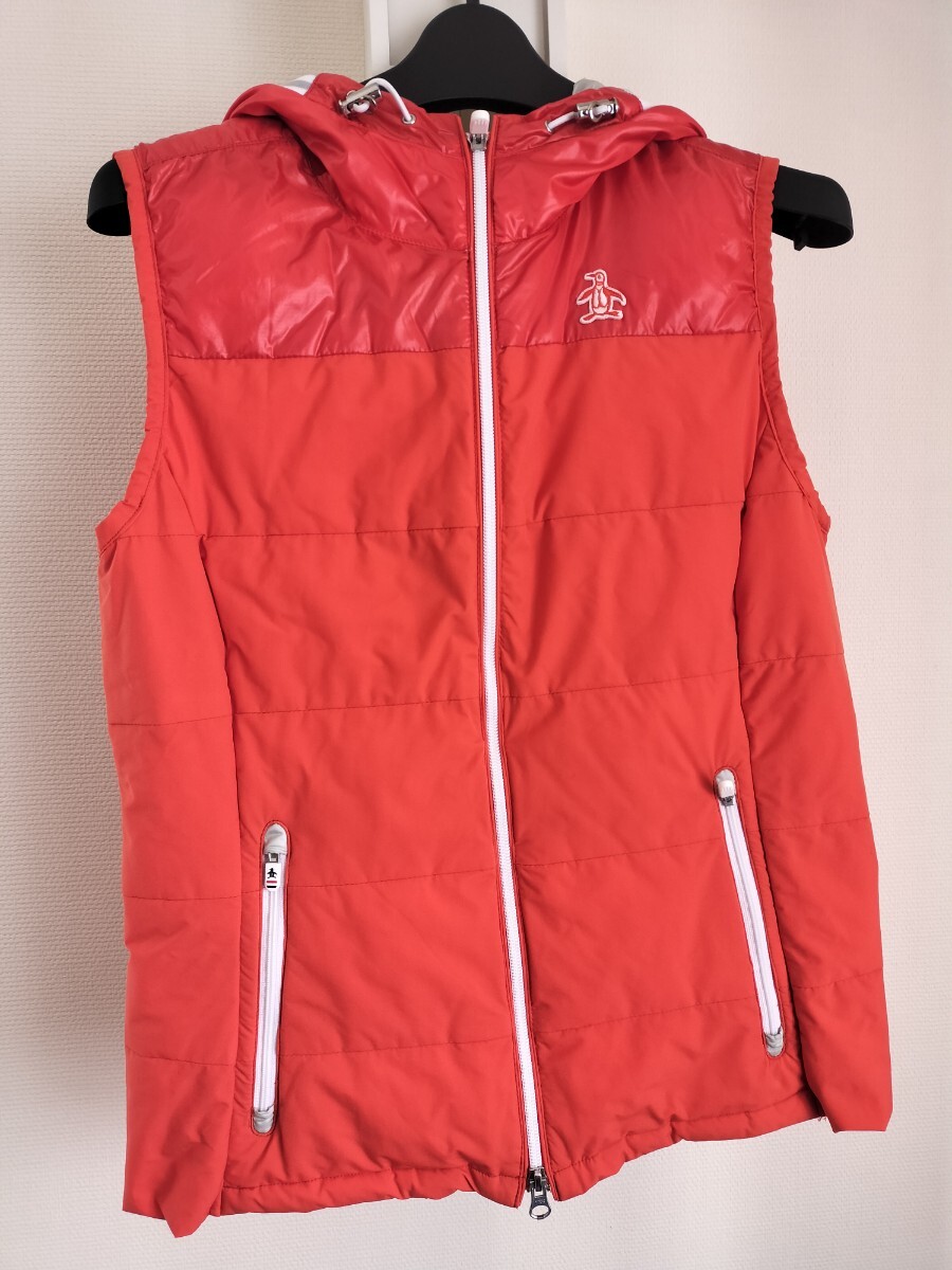 マンシングウェア MUNSING WEAR SL6568 フード付 ダウン ジップベスト レッド Mサイズ ゴルフウェア レディース
