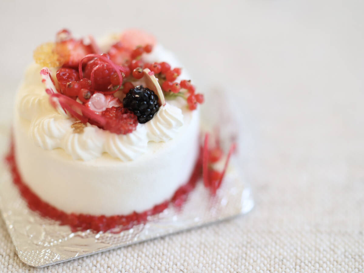 〓〓〓ミニチュア イチゴのケーキ フェイクスイーツ ミニチュア 〓〓〓ミニチュア イチゴのケーキ フェイクスイーツ ミニチュア