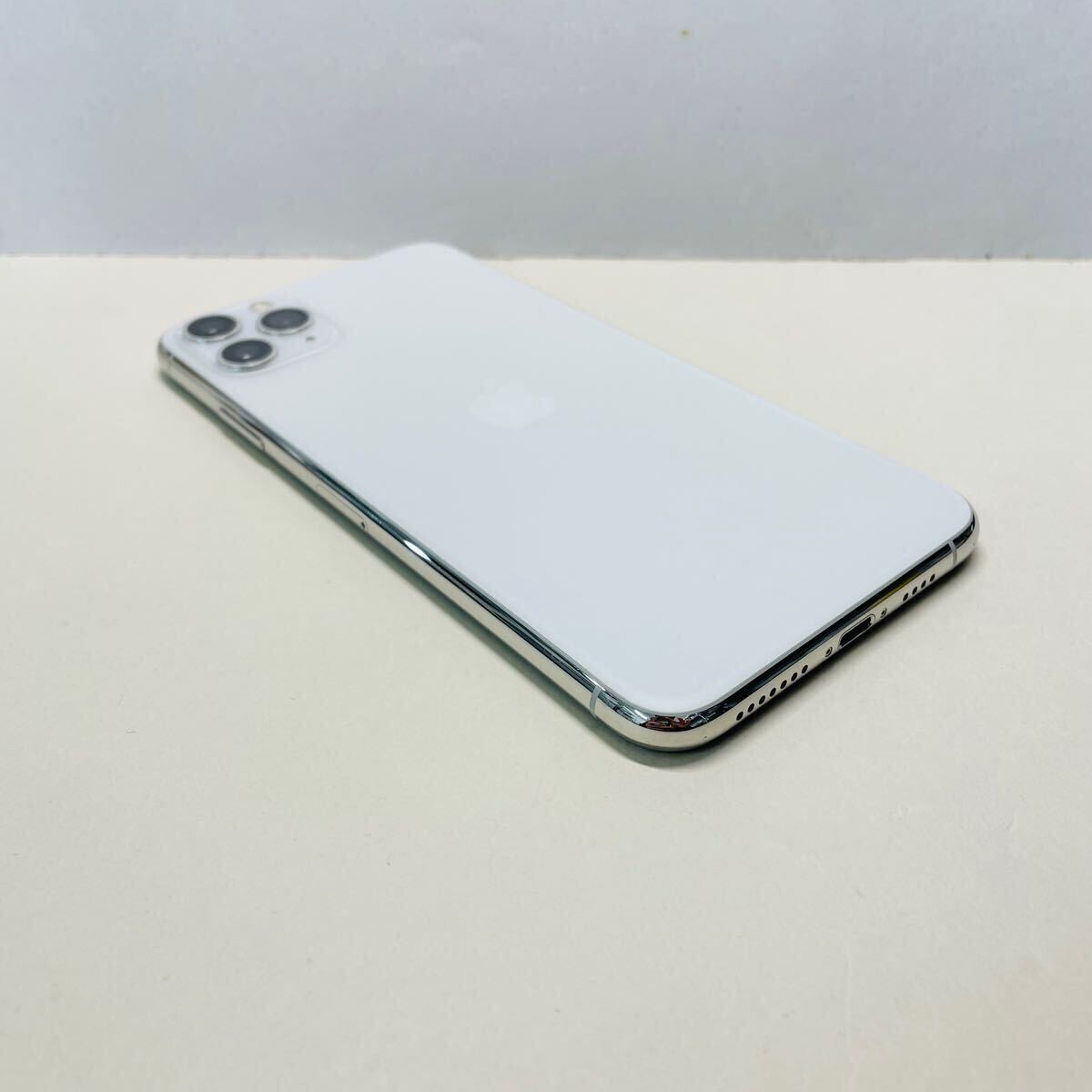 Apple iphone 11Promax 256GB SIMフリー バッテリー100% 6680 Apple iphone 11Promax 256GB SIMフリー バッテリー100% 6680
